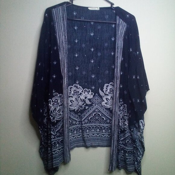 Maurices Cardigan Open Front Blouse Women S/M Short Sleeve Pattern Black White - Picture 2 of 15